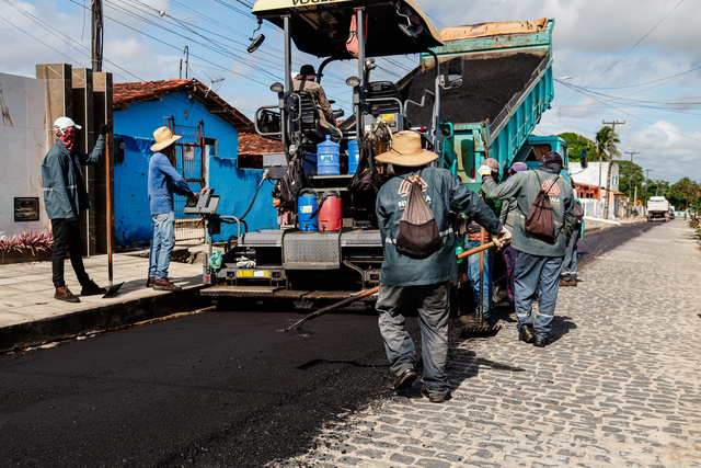 Infraestrutura inicia pavimentação asfáltica em principal via de Mata Redonda para garantir mobilidade e segurança