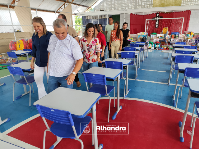 Prefeitura de Alhandra adquire materiais didáticas para a educação infantil e inclusiva; materiais foram entregues nesta terça-feira