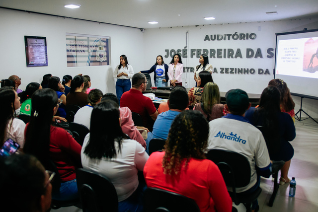 Alhandra capacita agentes de saúde e reforça importância da vacinação para salvar vidas