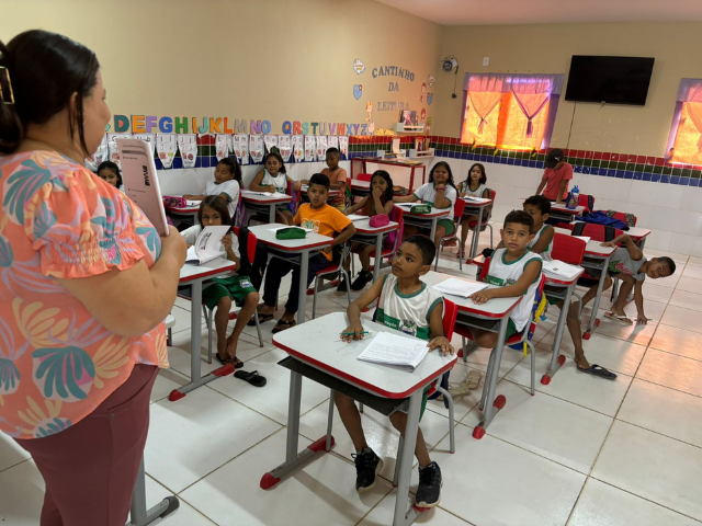 Escolas de Alhandra participam das avaliações do Sistema de Avaliação da Educação Básica da Paraíba - Siave PB

