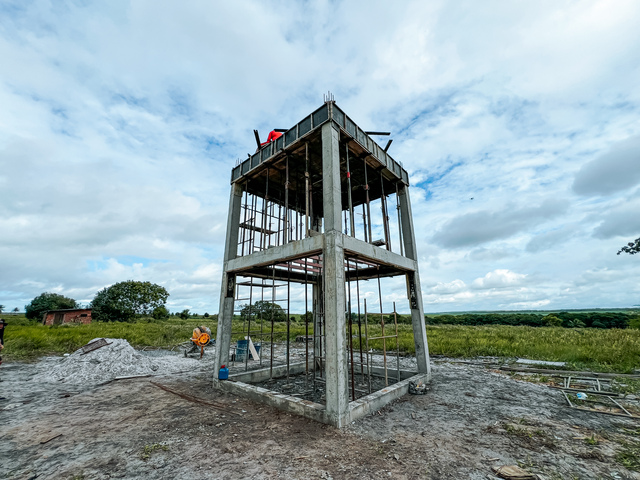 Obras de abastecimento de água avançam no Sítio Vieira e reforça compromisso da gestão municipal com a zona rural 