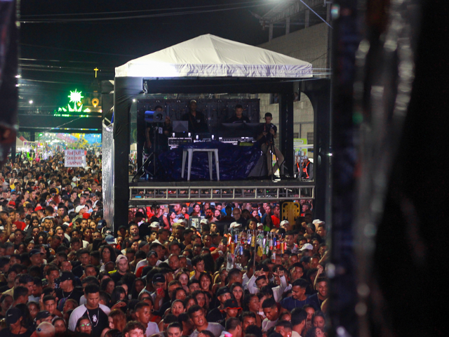 Alhandra celebra sua emancipação política com sucesso e grande público