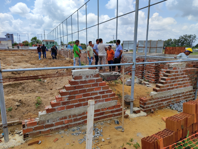 Prefeitura de Alhandra realiza visita técnica aos canteiros de obras dos Campos Society
