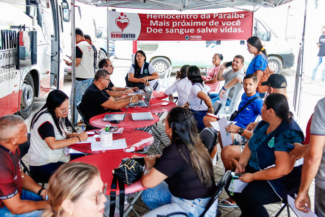 CIRANDA DE SERVIÇOS DA SAÚDE LEVA ATENDIMENTO E CUIDADO PARA A POPULAÇÃO DE ALHANDRA!