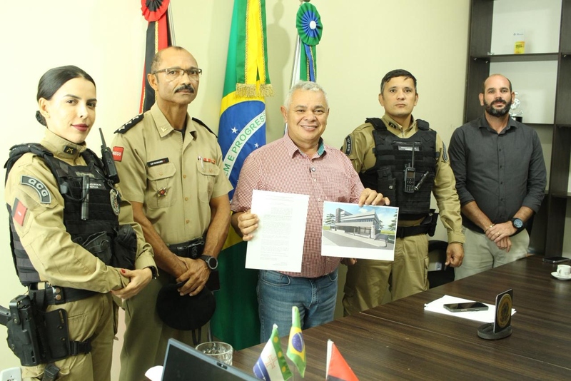 Diálogo com comerciantes e visita técnica marcam nova etapa para construção do batalhão da Polícia Militar em Alhandra