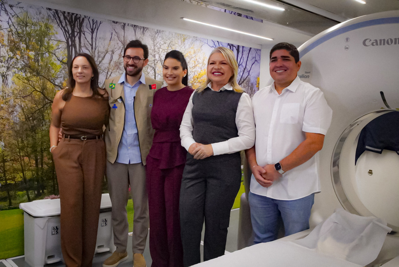 Alhandra participa do lançamento da Carreta da Saúde e amplia acesso da população à tomografia pelo SUS