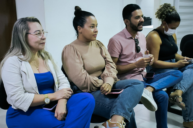 Conselho Municipal dos Direitos da Mulher elege nova presidente e apresenta programação do Agosto Lilás em Alhandra