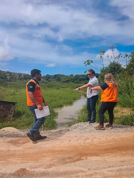 Prefeitura de Alhandra recebe visita técnica da Defesa Civil Nacional para vistoria em passagens molhadas